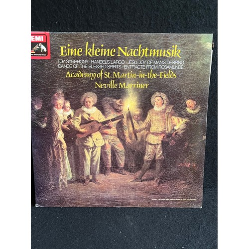 234 - Mozart, Eine kleine Nachtmusik. Academy of St. Martin in the Fields. Neville Marinner. ASD 3375, EMI