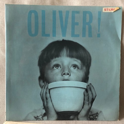 422 - Oliver. Music and lyrics by Lionel Bart. TP151