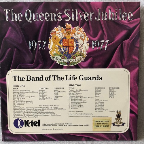 424 - The Queen’s Silver Jubilee 1952 to 1977 The band of the lifeguards NE963