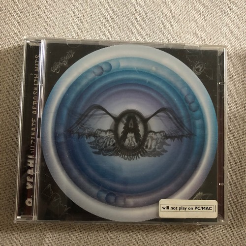 70 - Oh yeah! Ultimate Aerosmith hits. Double CD holographic cover