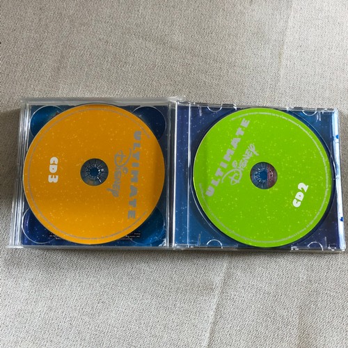 89 - Ultimate Disney. Triple CD