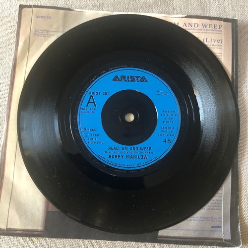101 - Barry Manilow. Read ‘em and Weep / One voice live. ARIST 551