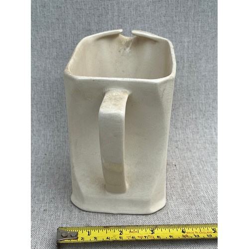 104 - Bell's 'Afore ye go' scotch whisky jug by Wade