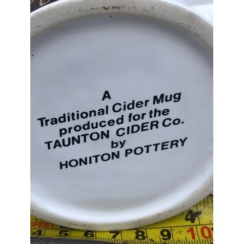 246 - Taunton Dry Blackthorn cider By Honiton pottery