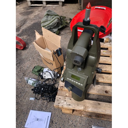 42 - MOD - Leica GLPS Gun Laying and Positioning System with spares and accessories as pictured. Working ... 