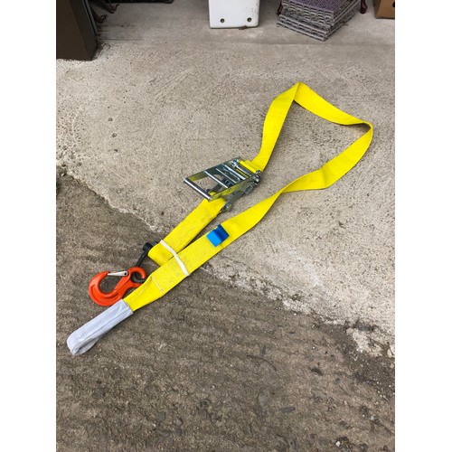 54 - MOD - Heavy duty 10 tonne lorry cargo ratchet strap.