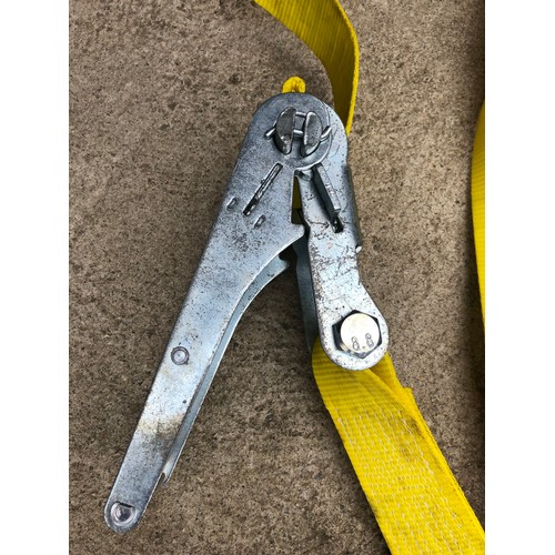 54 - MOD - Heavy duty 10 tonne lorry cargo ratchet strap.