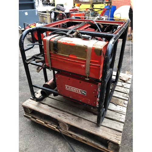 130 - MOD - Large water fire pump with Ford 4 cylinder diesel engine. Declared as mendable which seems rea... 