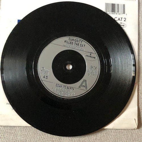 1937 - Curiosity killed the cat. Down to earth/Down to earth instrumental. Single mercury CAT2