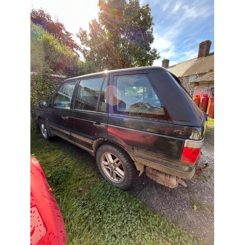 175 - Range Rover P38 4.0L Automatic with LPG gas conversion. Runs on LPG or Petrol. MOT till 9th Nov 2024... 