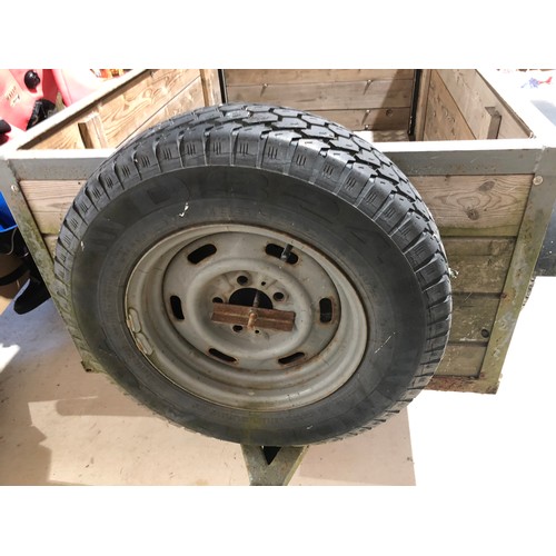 176 - Heavy duty box trailer on good axle with checker plate ramp. Needs repair to spare tyre and wheel be... 