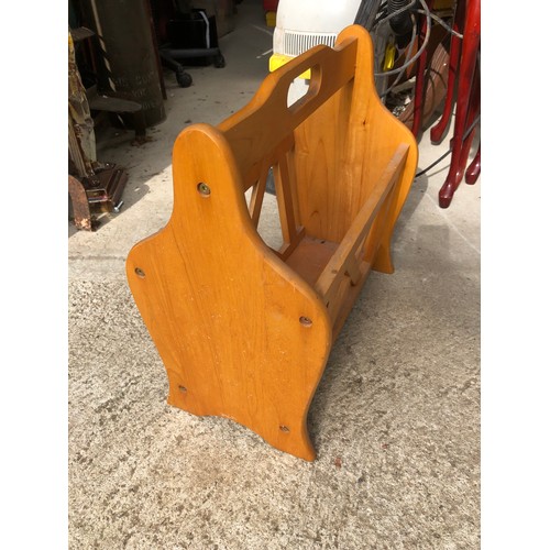 372 - Pine wood magazine rack