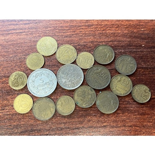 711 - 17 mixed French coins, 1960s and 70s