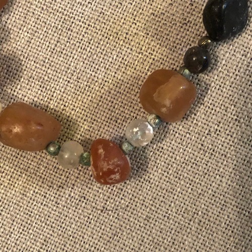 53 - Vintage Agate necklace.