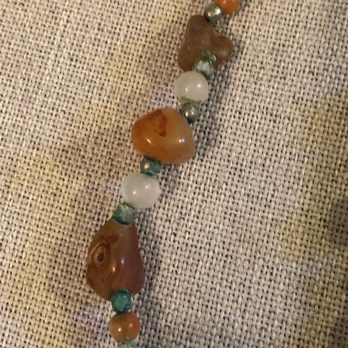 53 - Vintage Agate necklace.