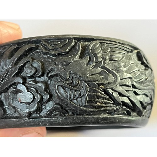 73 - Antique Chinese Carved dragon Black Cinnabar Bangle Bracelet Diameter 6.5cm