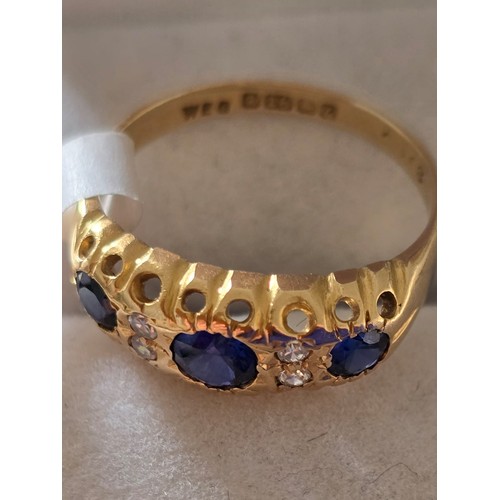 102 - 18ct South African Sapphires & Diamonds 
This yellow gold vintage ring has three (sought after) Sout... 