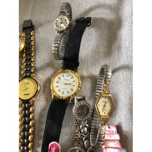 124 - Box of watches to include Avon and Citizen