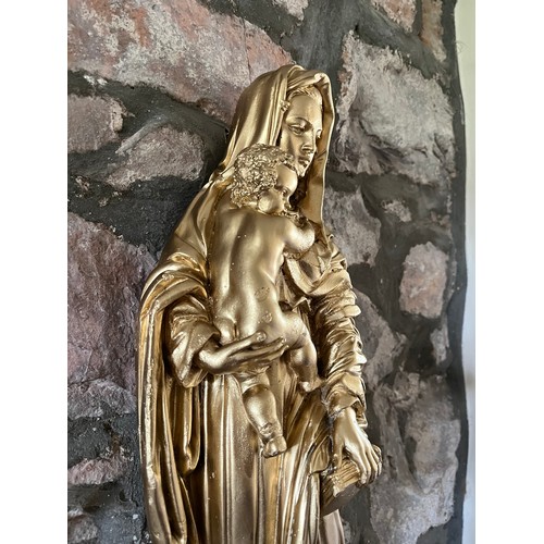 138 - Wall hanging Gilded Madonna and child plaster figurine 20