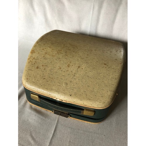 175 - Remington Quiet-Riter typewriter Miracle Tab complete with case