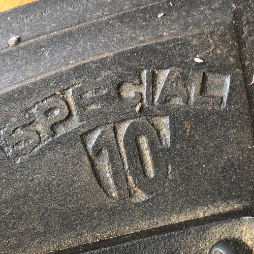 187 - Special 10 cast iron, coal iron.