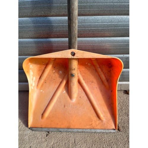 226 - Large plastic mucking out shovel.