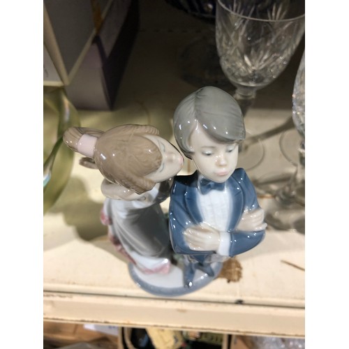 324 - Lladro boy / girl figurine