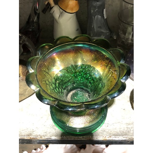 342 - Carnival glass green and gold pressed glass vase