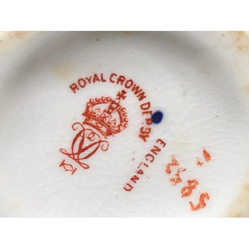 354 - Collection of Royal Crown Derby pattern number 5852