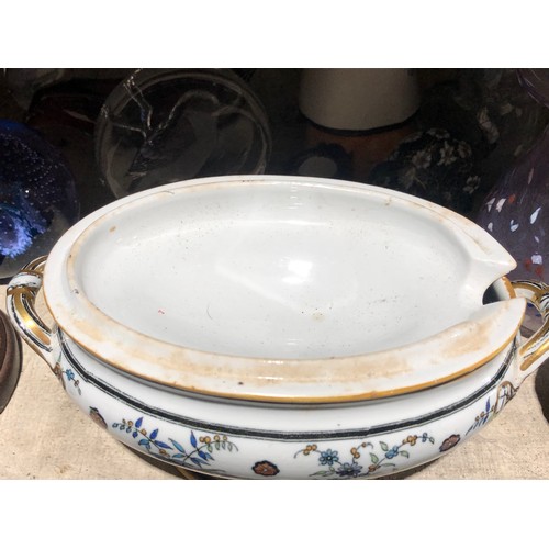 357 - Mintons Sauce tureen, no spoon in corn and rosette pattern with reg. diamond