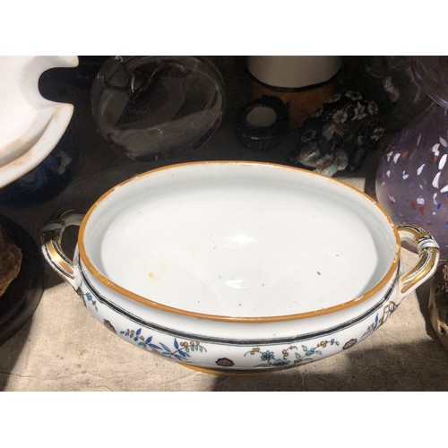 357 - Mintons Sauce tureen, no spoon in corn and rosette pattern with reg. diamond