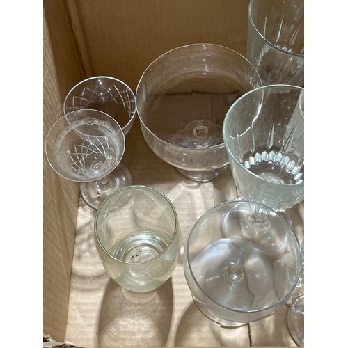 410 - Wine glasses. Some by Crystal d'Arque