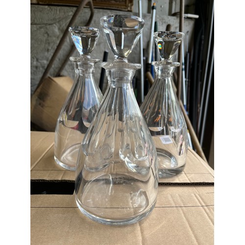 416 - 3 matching St. Louis crystal glass decanters with facet cut collars