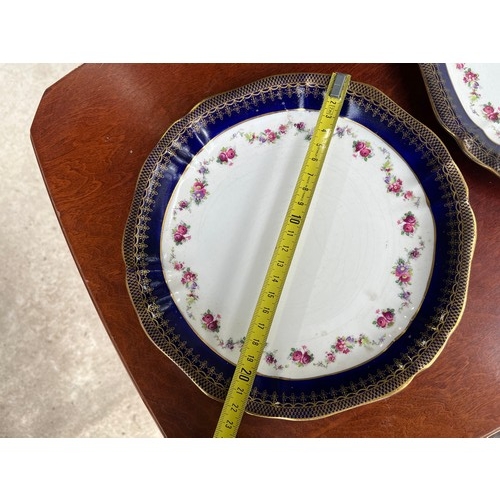 444 - Pair of Wedgwood antique plates in gold and colbalt blue with floral pattern