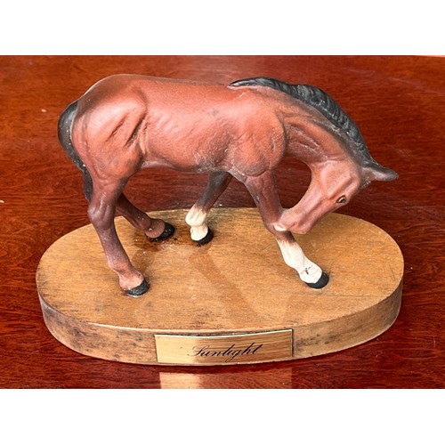 446 - Beswick Sunlight foal on wooden plinth