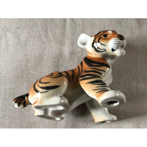 500 - Lomonosov USSR Tiger figurine.