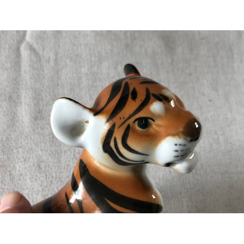 500 - Lomonosov USSR Tiger figurine.