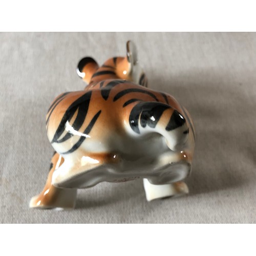 500 - Lomonosov USSR Tiger figurine.