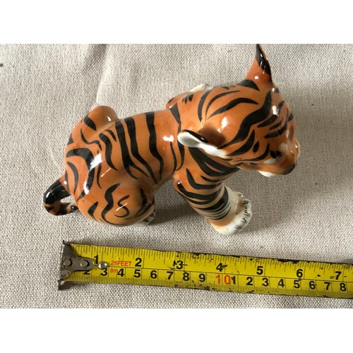 500 - Lomonosov USSR Tiger figurine.