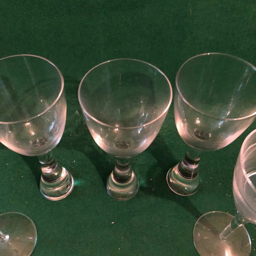 640 - 5 large wine glasses