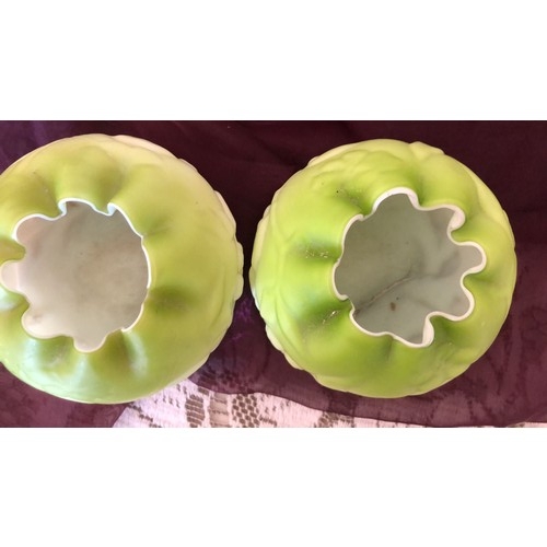 642 - Uranium glass custard posy bowls. UV reactive