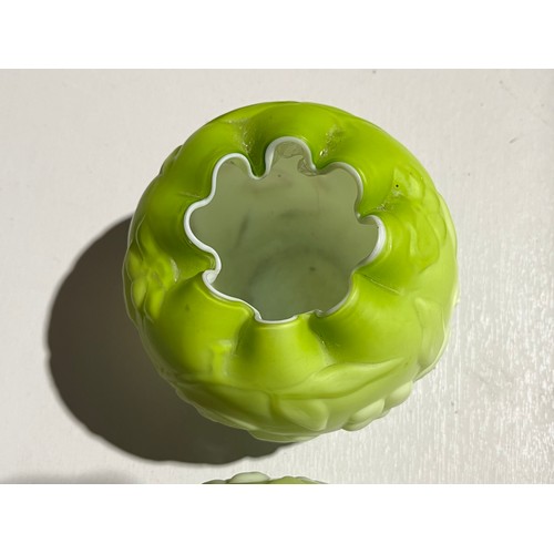 642 - Uranium glass custard posy bowls. UV reactive