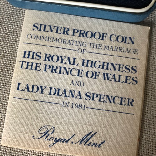 1074 - 2 Charles and Diana silver proof  commemorative wedding coins 1981 boxed with certificates