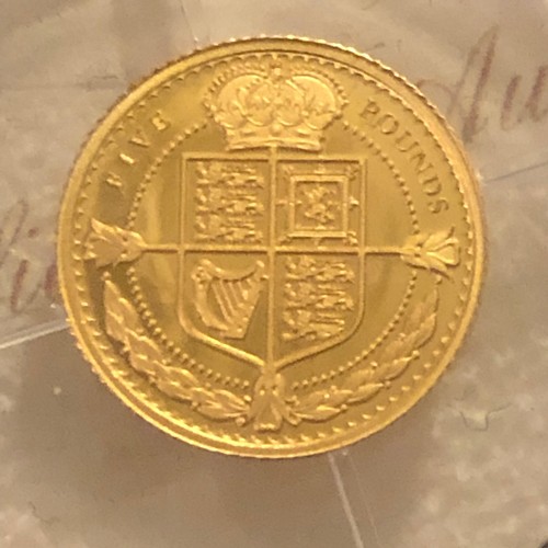 1085 - 2020 Laurel 24 Carat Gold £5 Proof Coin 0.5g in Capsule