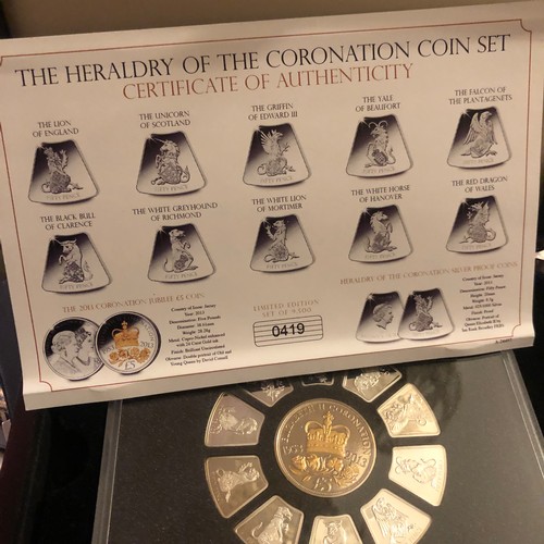 1108 - The Heraldry Of the coronation coin set. 10 silver ingots 2013 50p / 8.5g with cupro-nickel Coronati... 