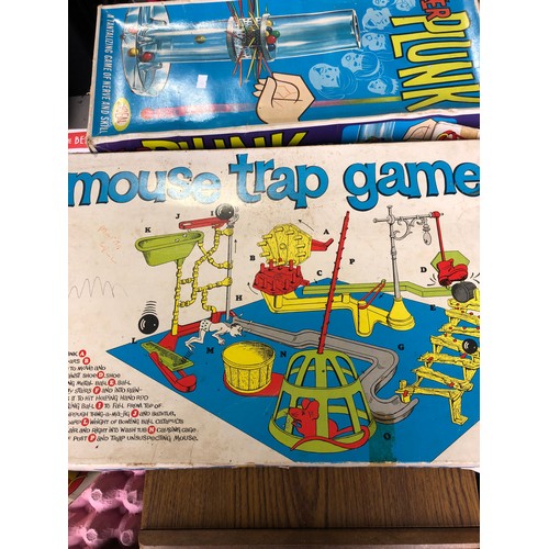 1443 - Mouse trap and KerPlunk games