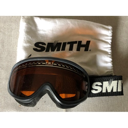 1532 - Smith Ski googles / mask. With PMT air flow system c/w bag