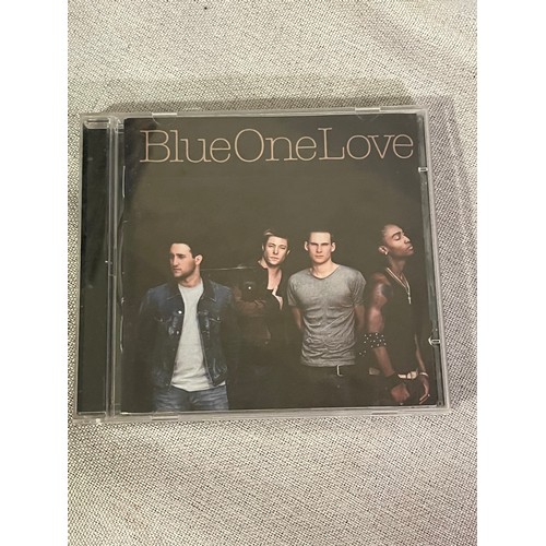 2215 - Blue. One love. CD