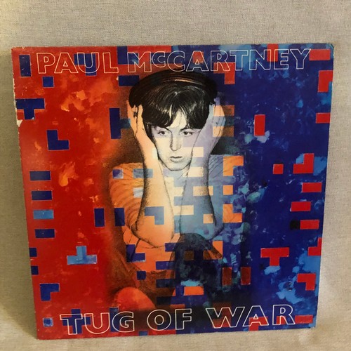 2250 - Paul McCartney. Tug-of-war. EMI Records PCTC 259 stereo.