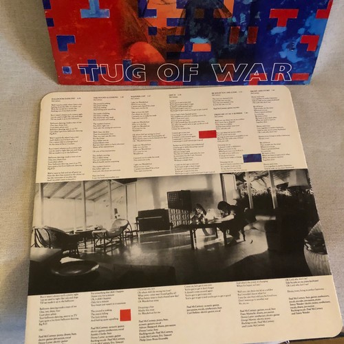 2250 - Paul McCartney. Tug-of-war. EMI Records PCTC 259 stereo.